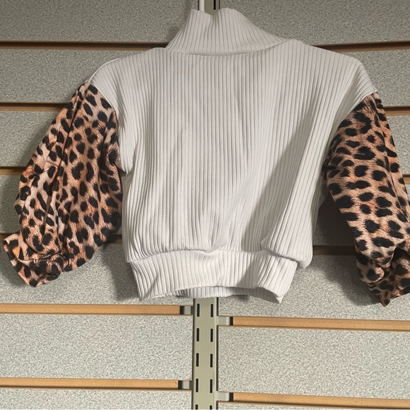 Little Rodeo Queen Boutique Leopard Easter Shirt Ribbed Mock Neck 6-12 Oversized - Picture 2 of 5